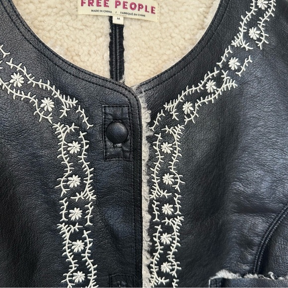 **NWT** Free People Travelers Black and White Women's Leather  Vest - Picture 8 of 16